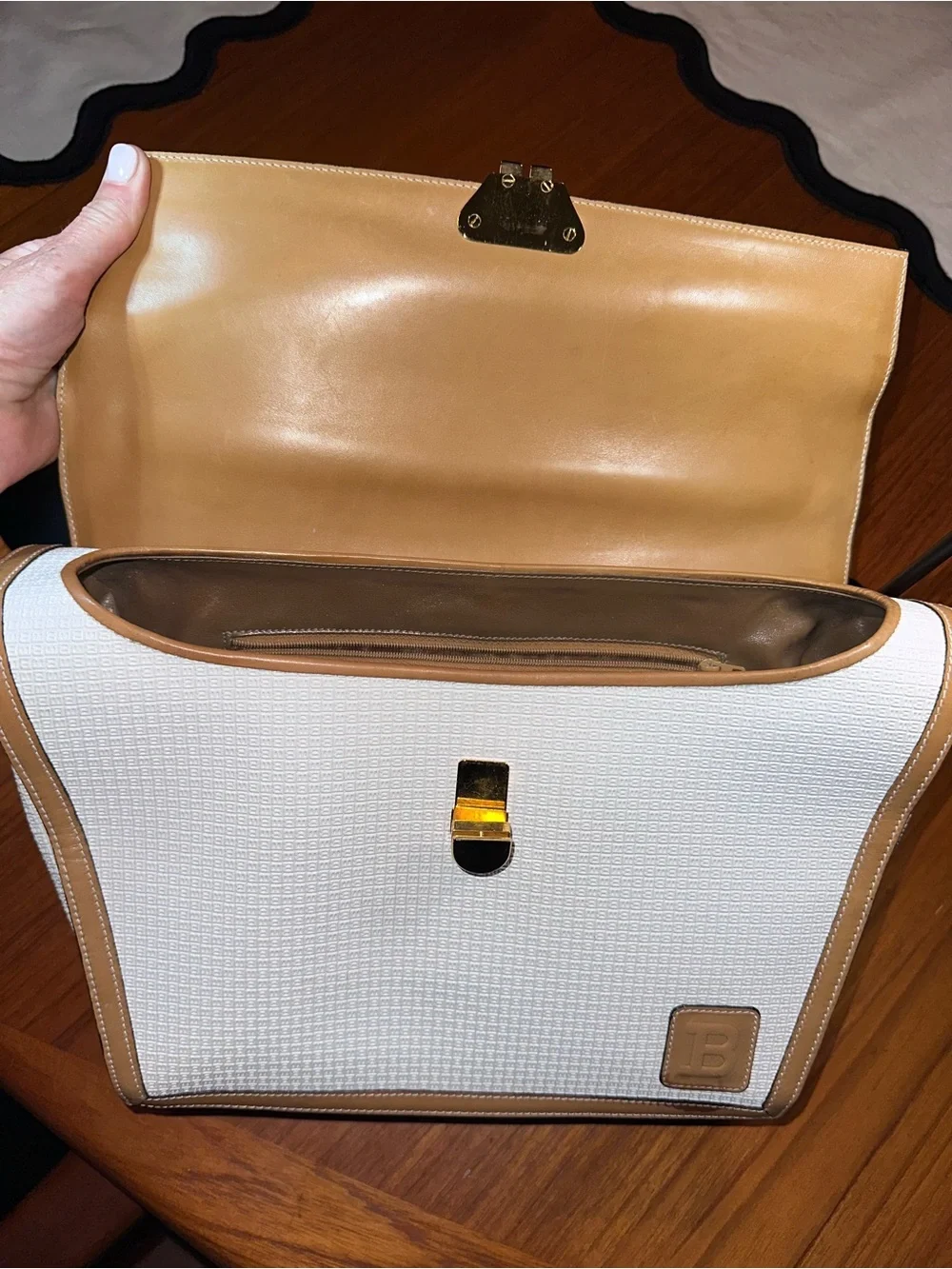 Rare Bally Vintage White Embossed Leather Top Handle Handbag | Made in Italy